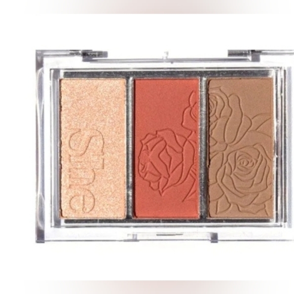 Blush, Highlighter, Bronzer + More - Picture 3 of 9